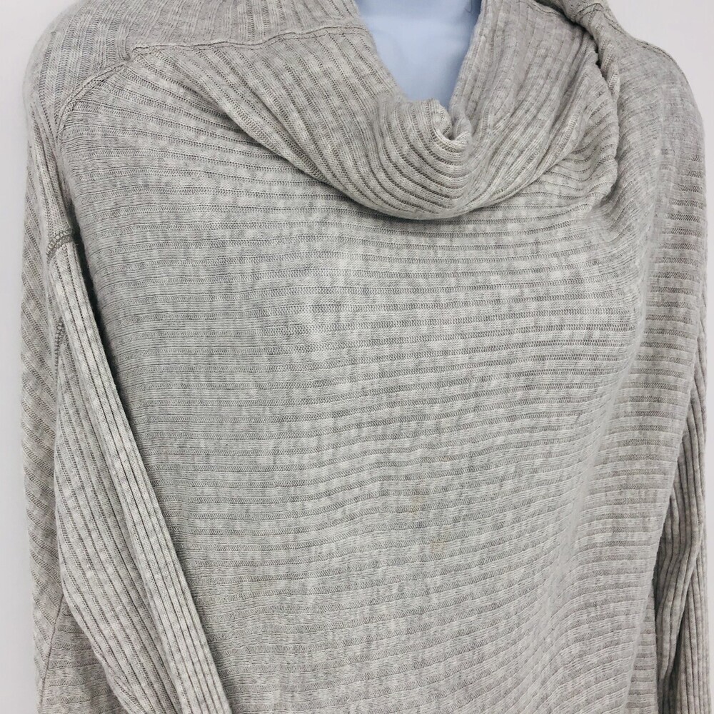Free People Light Gray Lover Ribbed Slit Back Mock Neck Thermal Oversized Small - Picture 4 of 9